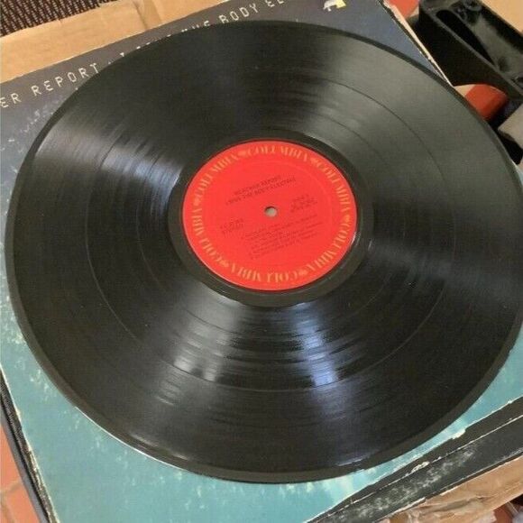 Weather Report – I Sing The Body Electric Label: Columbia – KC 31352 Format: V - Picture 4 of 5